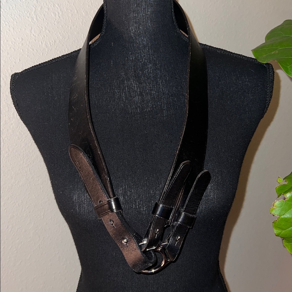 Ralph Lauren Women’s Classic Black Leather Belt with Silver Ring Buckle Medium